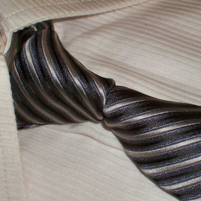 cravata model SR47 - Clic pt a inchide